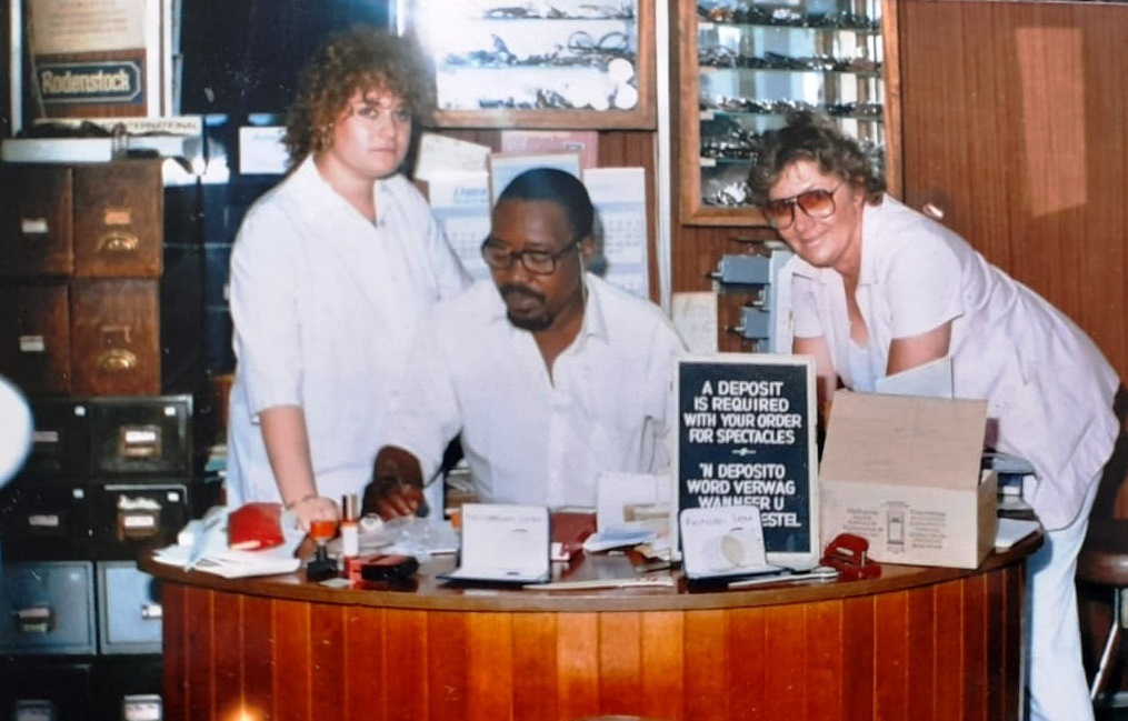 Cynette (right) with daughter Risa and Derrick Twala 