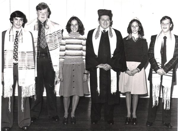 Bnei Mitzvot ceremony, Temple Shalom, with Rabbi Walter Blumenthal