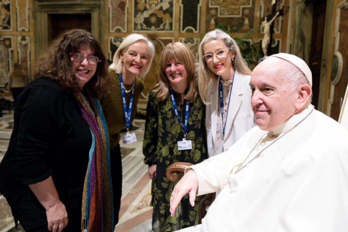 Prof Karen Milner Mary Kluk Wendy Kahn And Alana Baranov With His Holiness Pope Francis  Credit Vatican Media 1536X1024